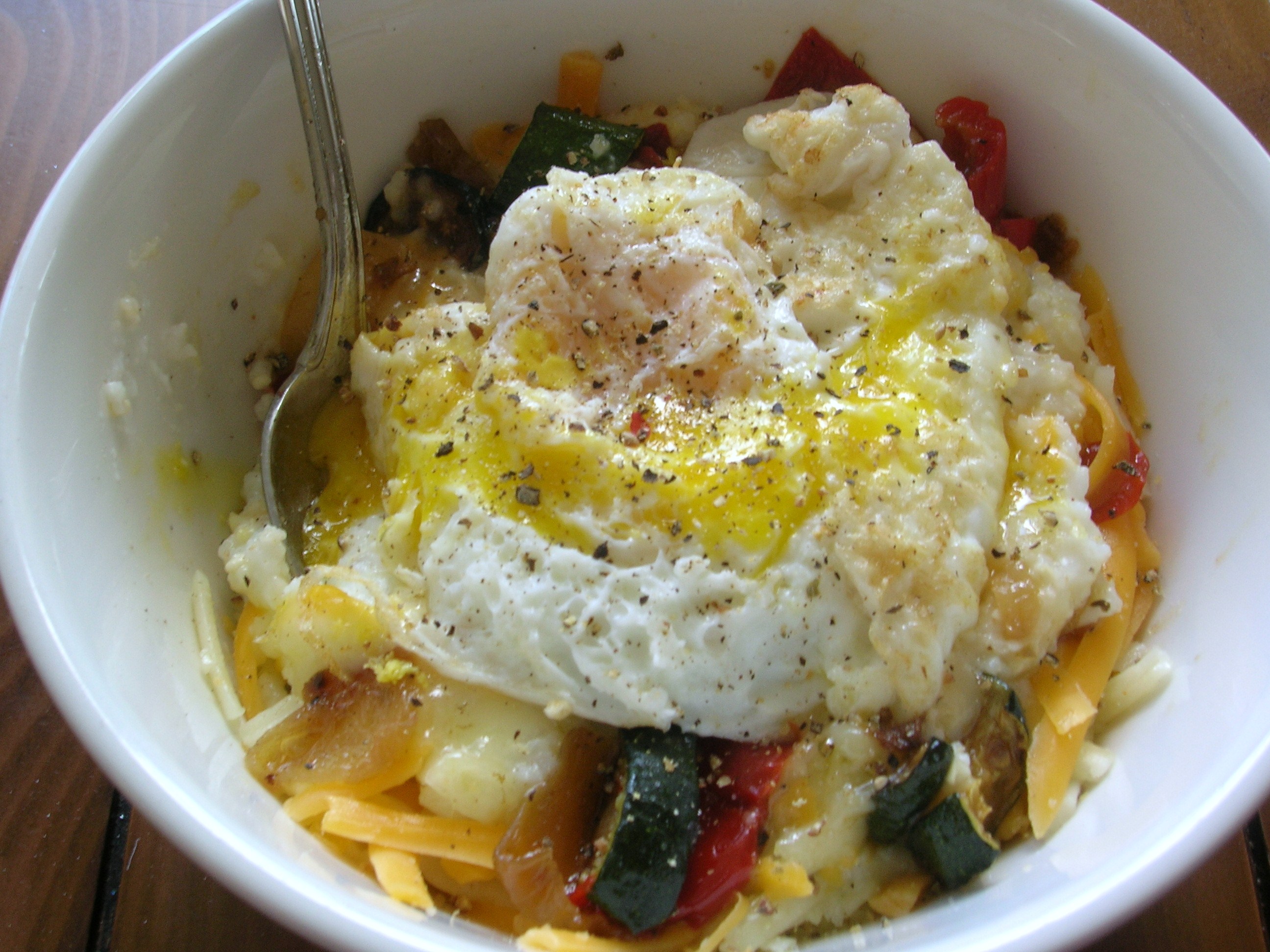 Cheddar Grits With Roasted Vegetables and Egg Cheddar Grits With Roasted Vegetables and Egg