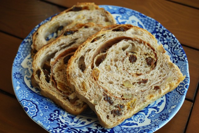 bba cin raisin walnut bread